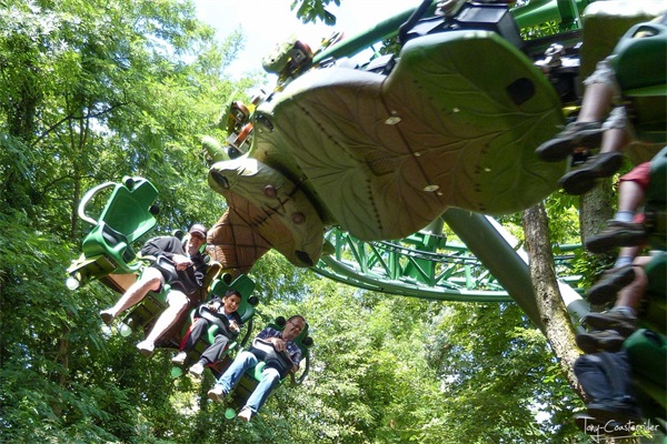 Mack Ride Systems’ Suspended Power Coaster