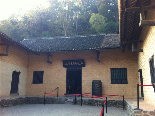 不忘初心跟党走，红色游市场火爆_红色旅游策划_红色旅游规划_红色旅游运营管理_广州智汇