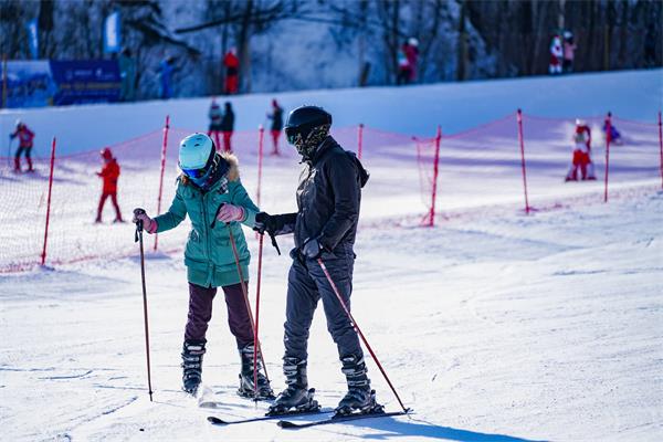 冰雪旅游策划_冰雪旅游规划_冰雪旅游设计_广州智汇