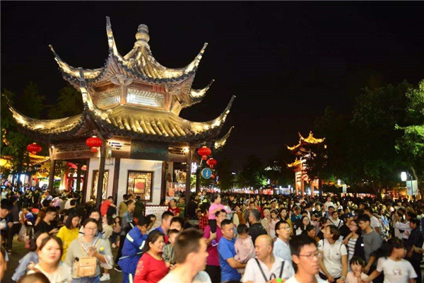 五一长假即将来临 旅游热持续高涨_景区运营_景区运营管理_广州智汇
